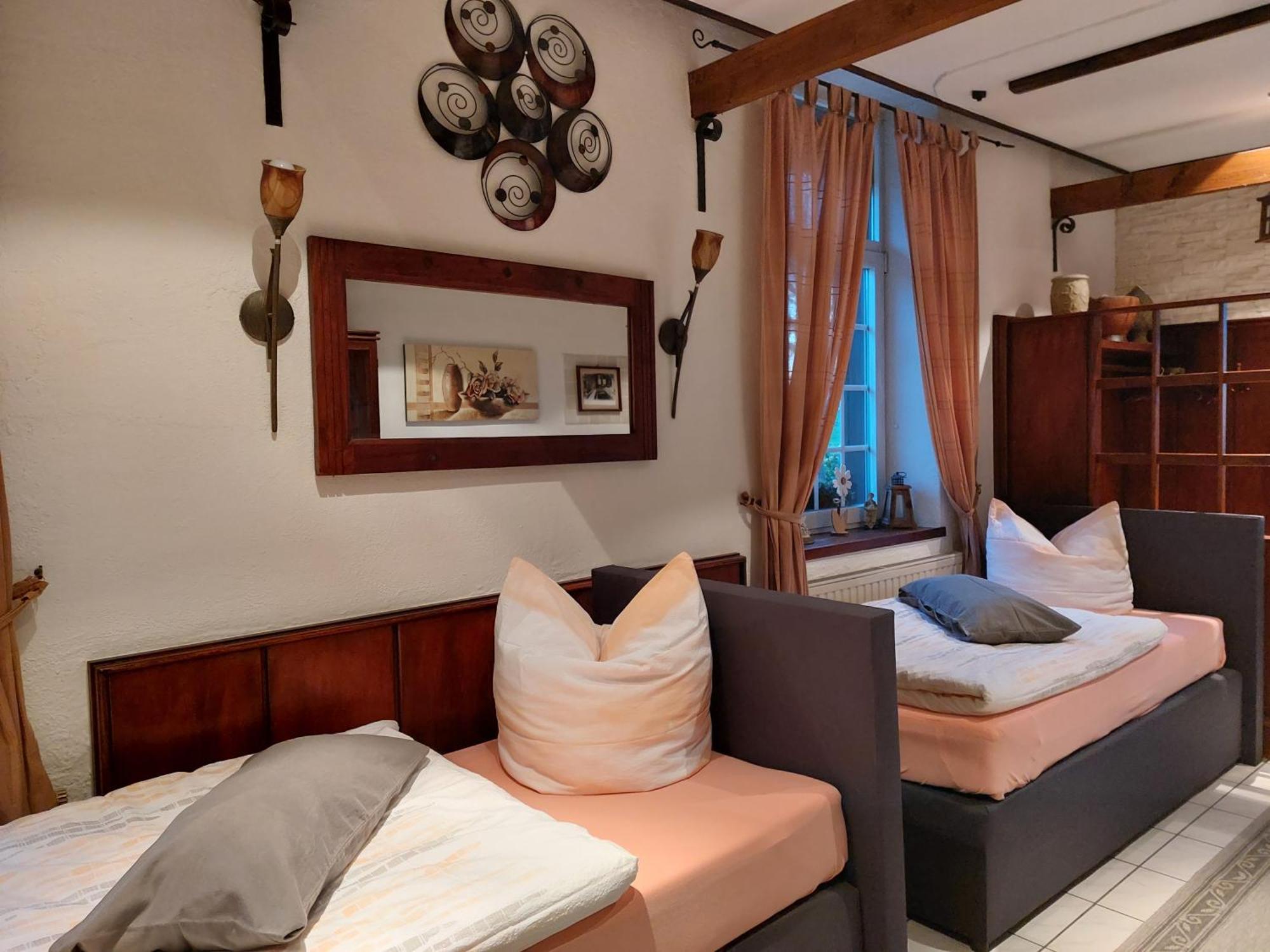 היינסברג Ferienwohnung Villa Del Viola Leonardo Apartment מראה חיצוני תמונה